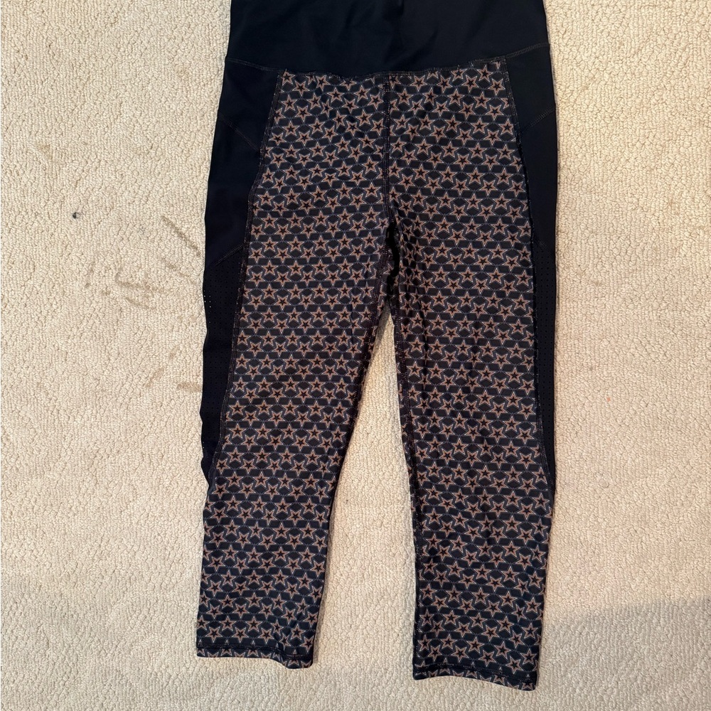 Sweaty Betty Zero Gravity Capri star leggings